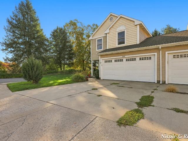 Condo for sale in Lowell, Kent County