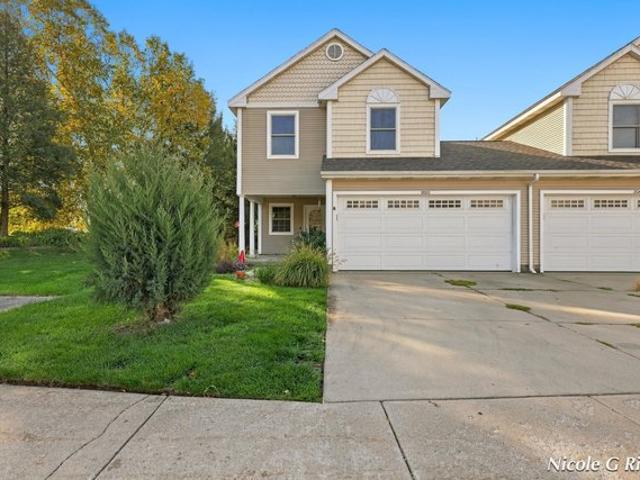 Condo for sale in Lowell, Kent County