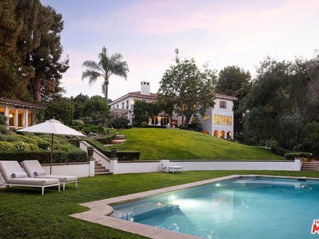 House for sale in Canoga Park, California