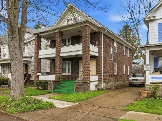 House for sale in Niagara, New York
