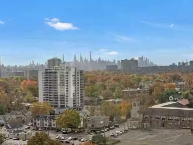 Condo for sale in Fort Lee Condo for sale in Fort Lee