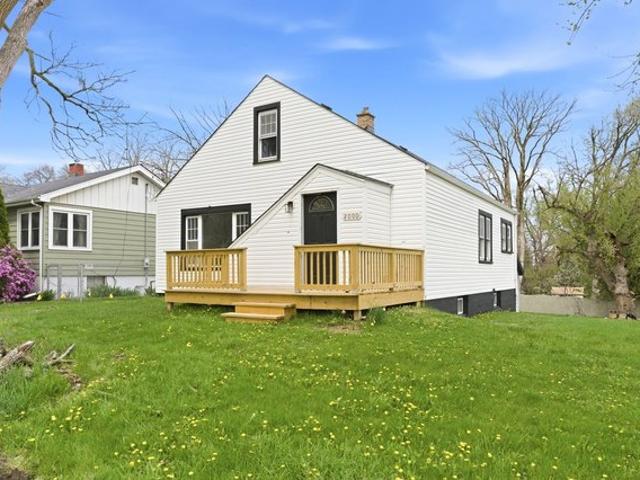 House for sale in Downers Grove, Illinois