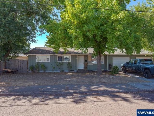 House for sale in Oregonia