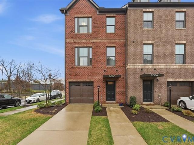 Townhouse for sale in Virginia