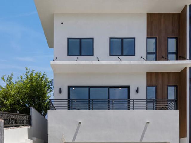 Property for sale in Canoga Park, California