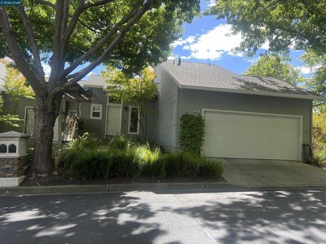 Townhouse for sale in Pleasant Hill, California