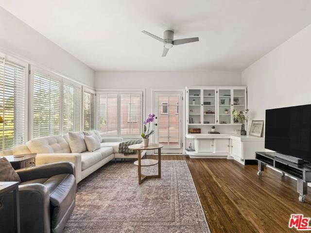 House for sale in Yucca Corridor, Los Angeles