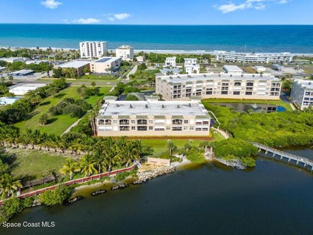 Condo for sale in Cocoa Beach, Florida