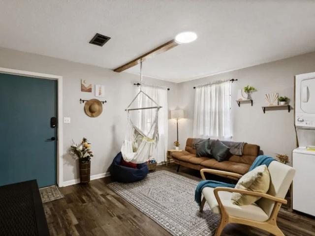 Apartment for rent in Myrtle Grove, Escambia County