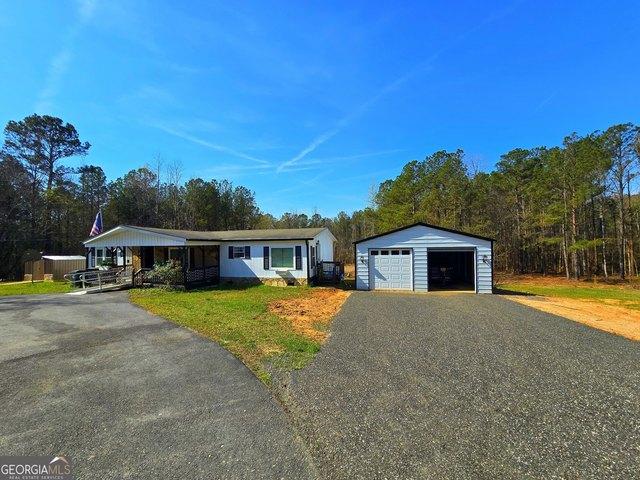 House for sale in Mansfield, Georgia