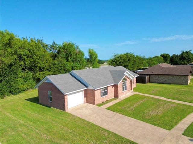 House for sale in Hunt, Texas