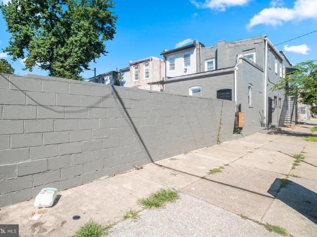 Townhouse for sale in Carrollton Ridge, Baltimore