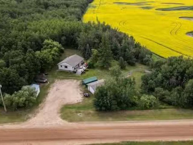 House for sale in Alberta