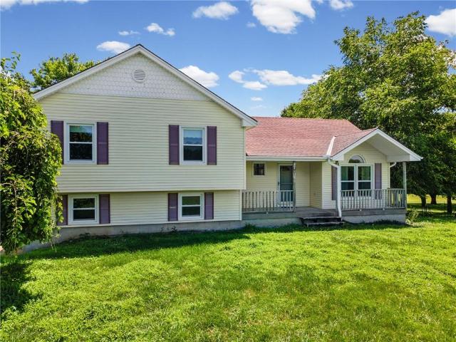 House for sale in Kearney, Missouri