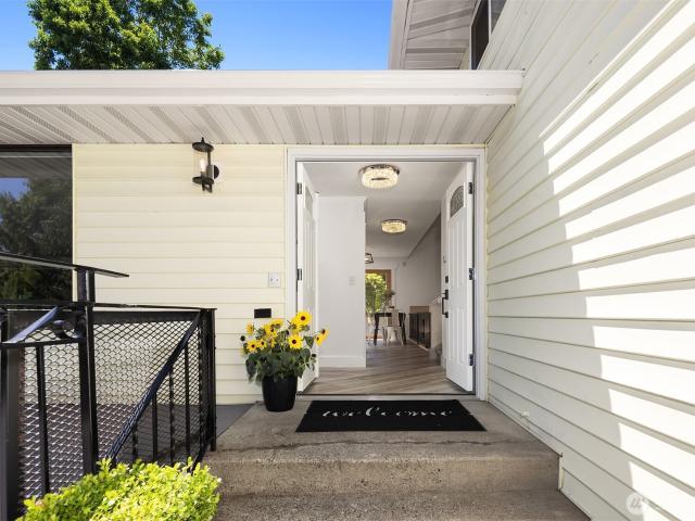 House for sale in Bothell, Washington