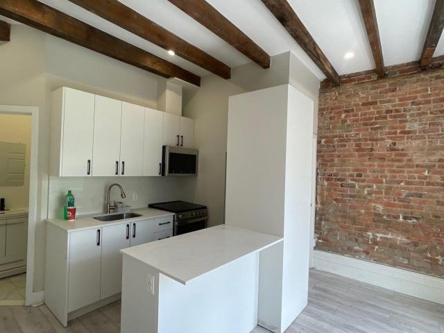 Apartment for rent in St. Leonard's, Quebec