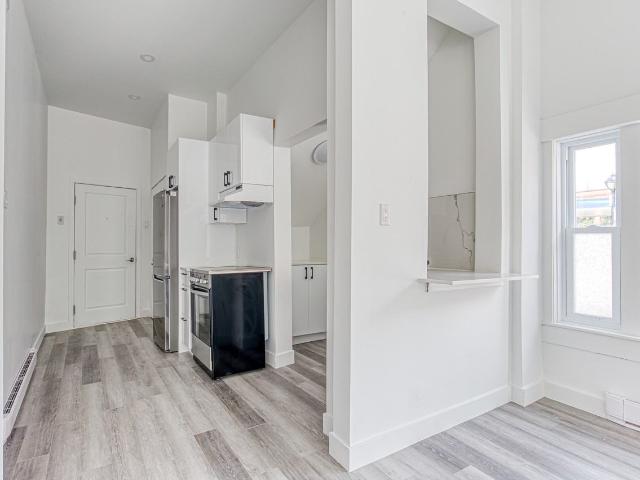 Apartment for rent in St. Leonard's, Quebec