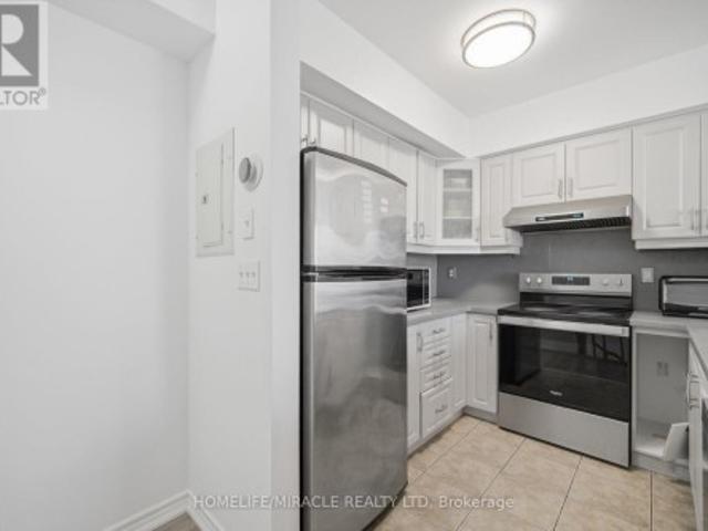 Townhouse for sale in Woburn, Ontario