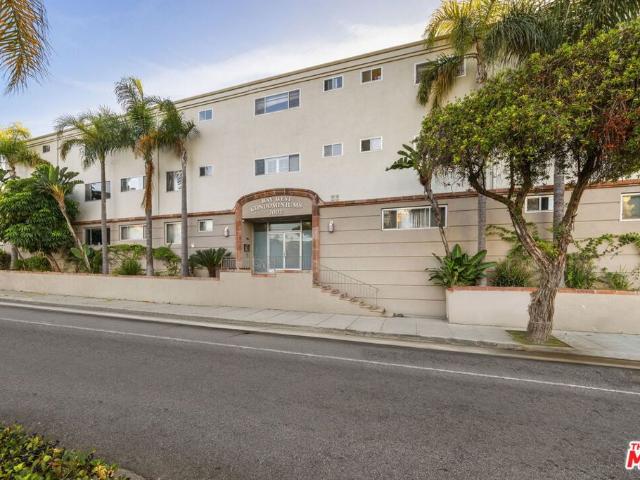 Condo for sale in Santa Monica, California