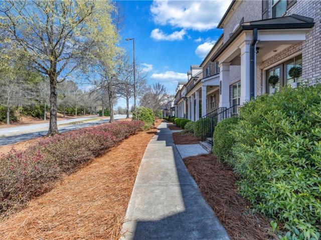 Townhouse for sale in Alpharetta, Georgia
