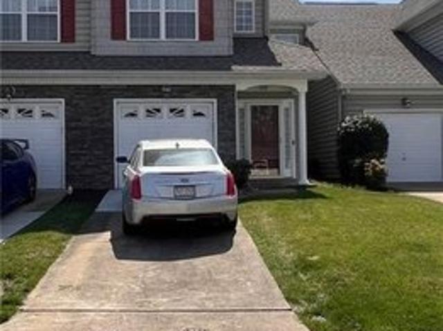 Townhouse for sale in Virginia