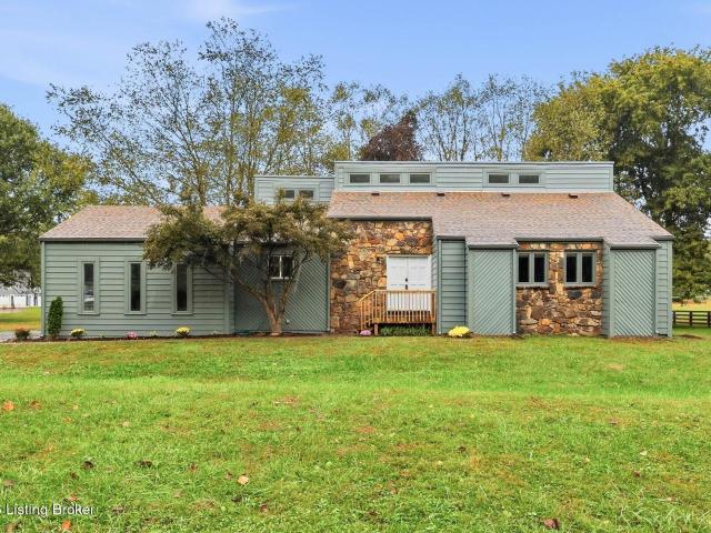 House for sale in Prospect, Oldham County