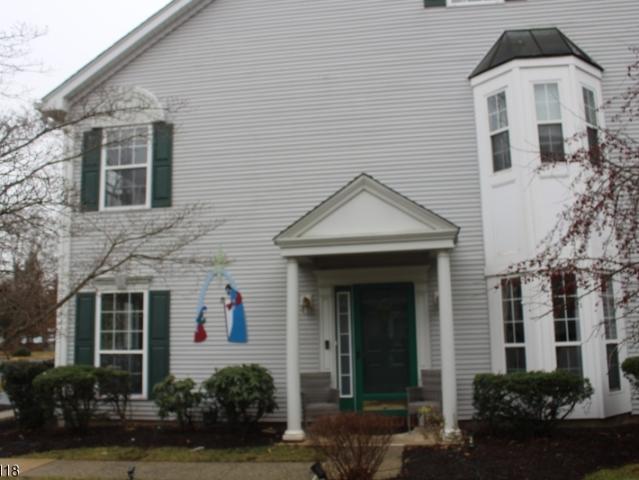 Townhouse for sale in Neshanic Station, New Jersey