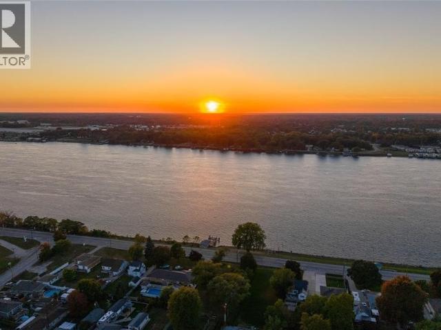Property for sale in Brights Grove, Ontario