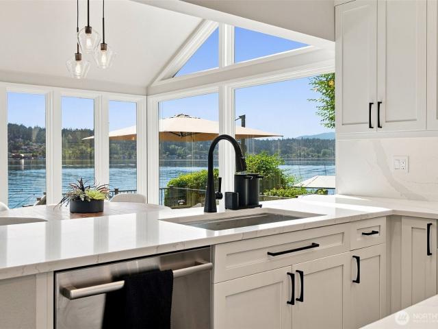 House for sale in Bellevue, Washington