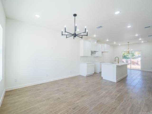 House for sale in Somerset, Texas