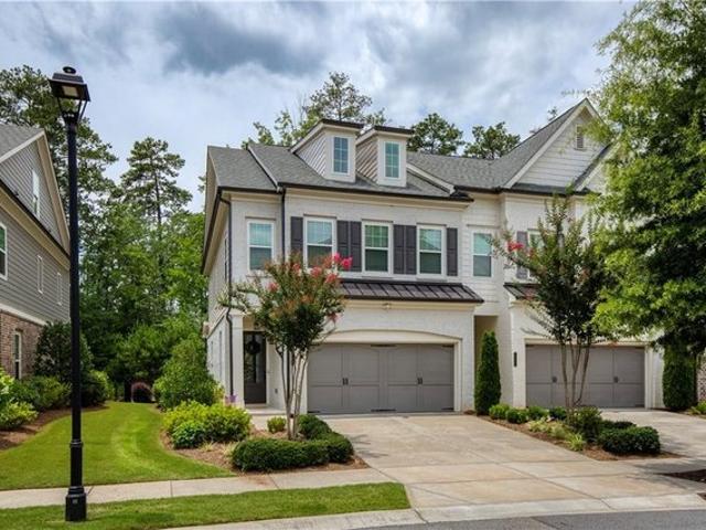 Townhouse for sale in Roswell, Georgia