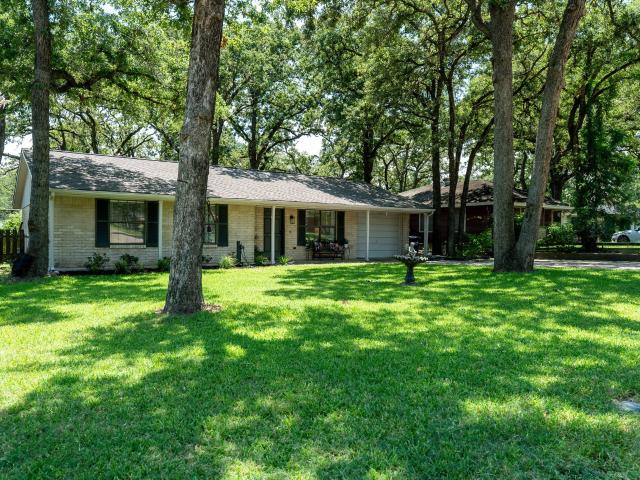 House for sale in Milam, Texas