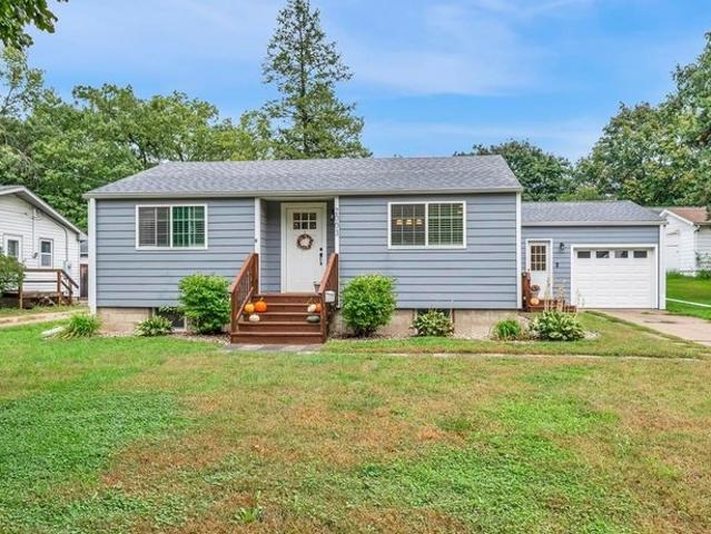 House for sale in Spirit Lake, Iowa