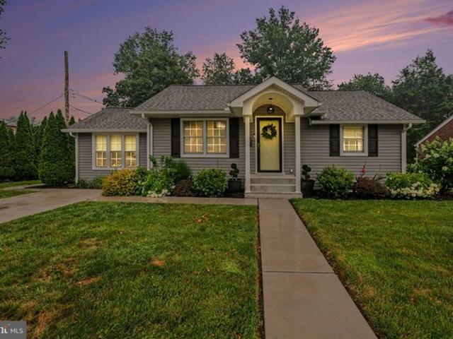 House for sale in Cumberland, Pennsylvania