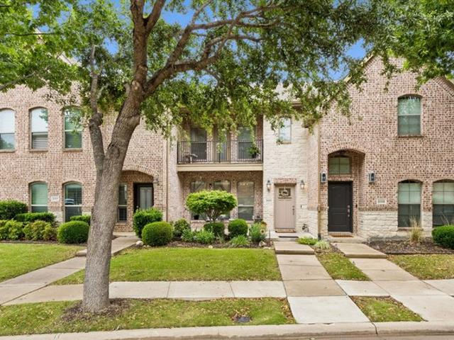 Townhouse for sale in Allen, Texas