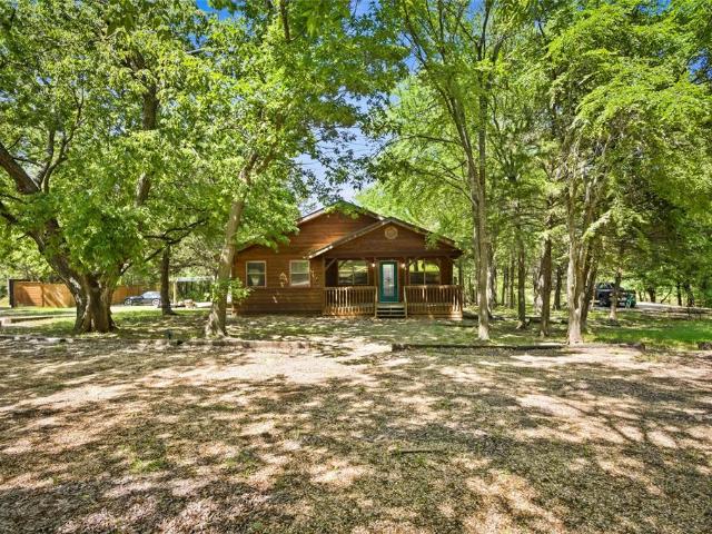 House for sale in Pottsboro, Texas