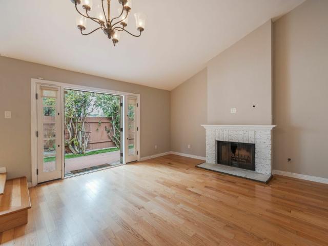 Townhouse for rent in Redondo Beach