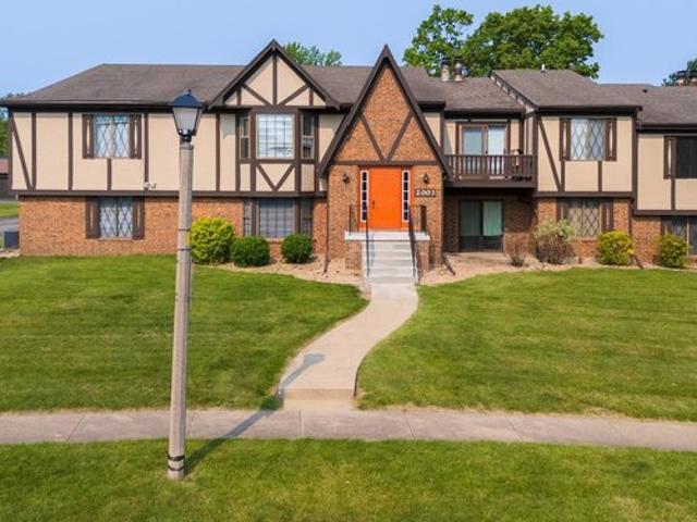 Condo for sale in Mclean, Illinois