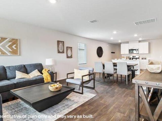 House for sale in Lytle, Texas