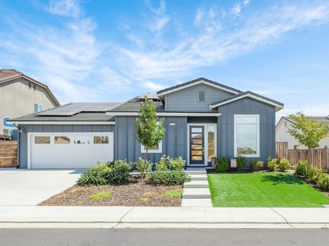 House for sale in Friant, California