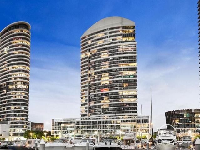 Apartment for rent in Docklands