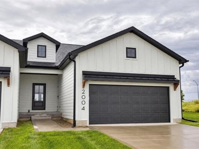 Townhouse for sale in Adel, Dallas County