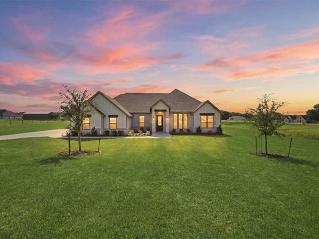 House for sale in Azle, Texas