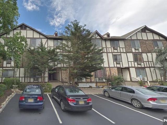 Condo for sale in Mahwah, New Jersey