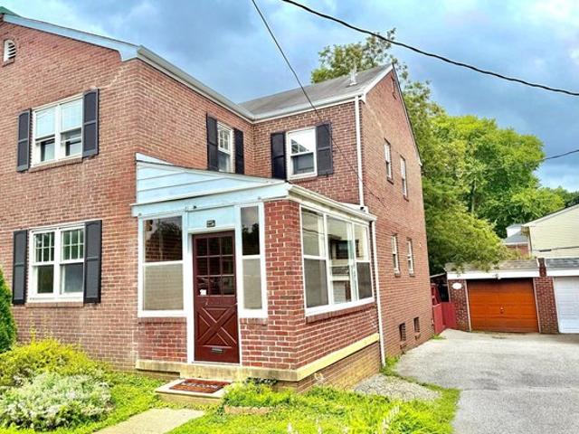 Townhouse for sale in Delaware
