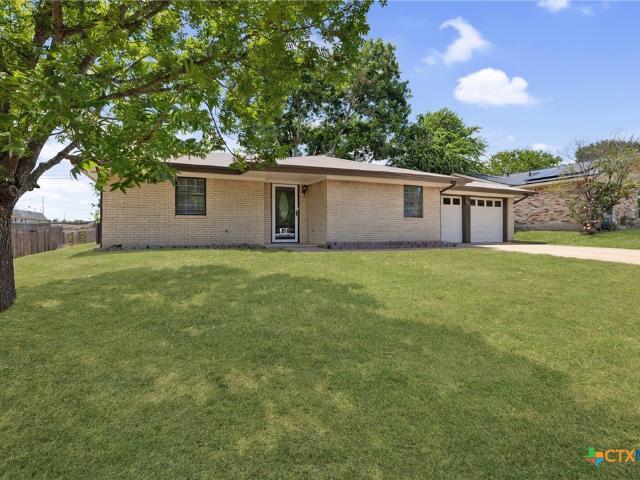 House for sale in Briggs, Texas