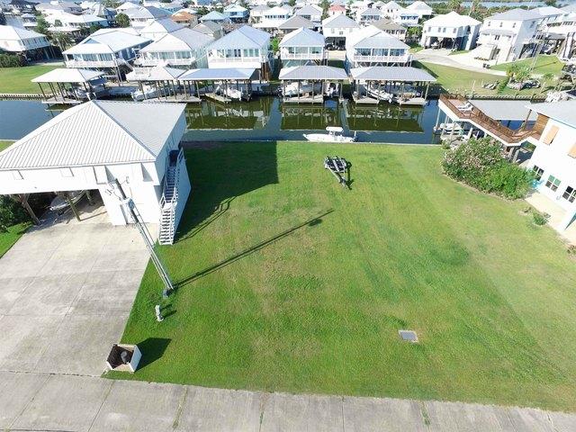 Land for sale in Grand Isle, Louisiana
