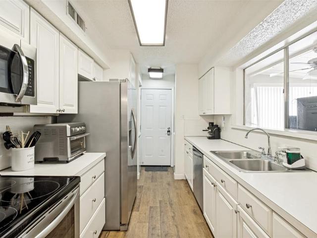 Townhouse for sale in Garland, Texas