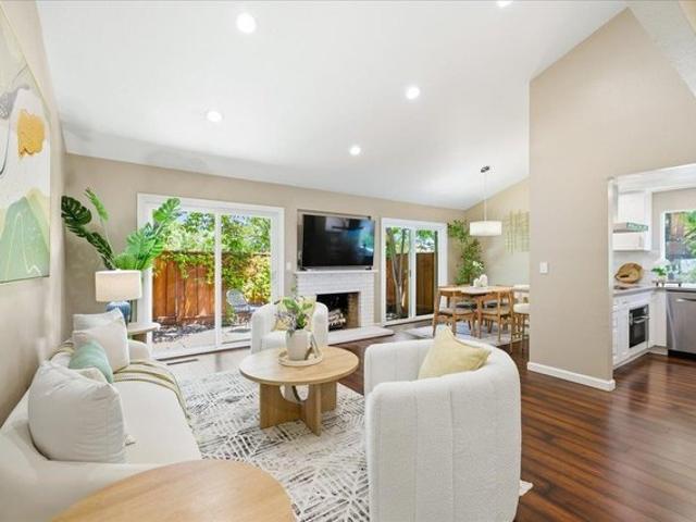 Townhouse for sale in Cupertino, California