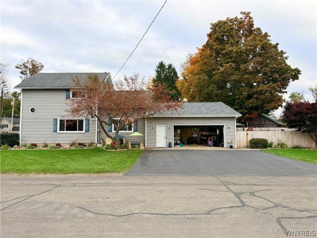 House for sale in Village of North Collins, Town of North Collins